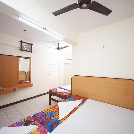 Spot On 38565 Hotel Surya Thiruvengadam St Chennai Bagian luar foto
