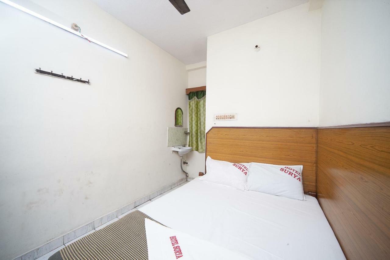 Spot On 38565 Hotel Surya Thiruvengadam St Chennai Bagian luar foto