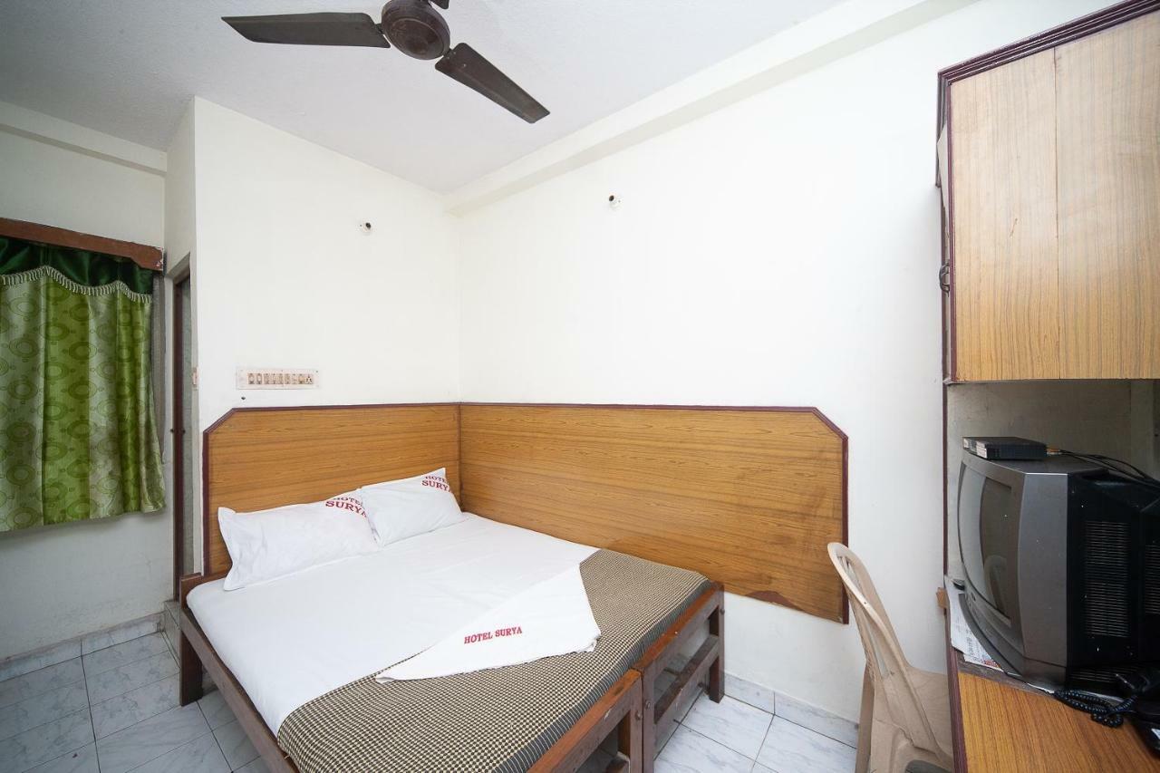Spot On 38565 Hotel Surya Thiruvengadam St Chennai Bagian luar foto