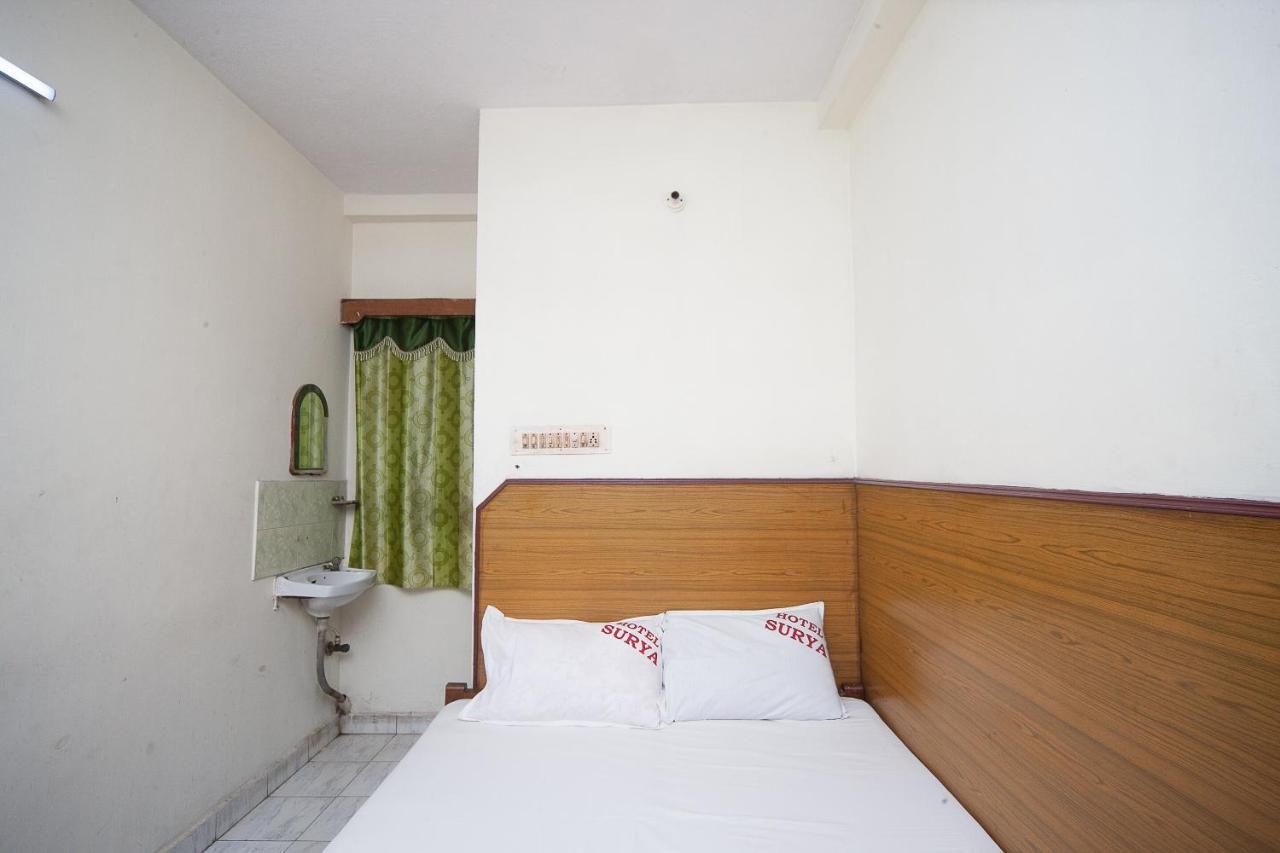 Spot On 38565 Hotel Surya Thiruvengadam St Chennai Bagian luar foto
